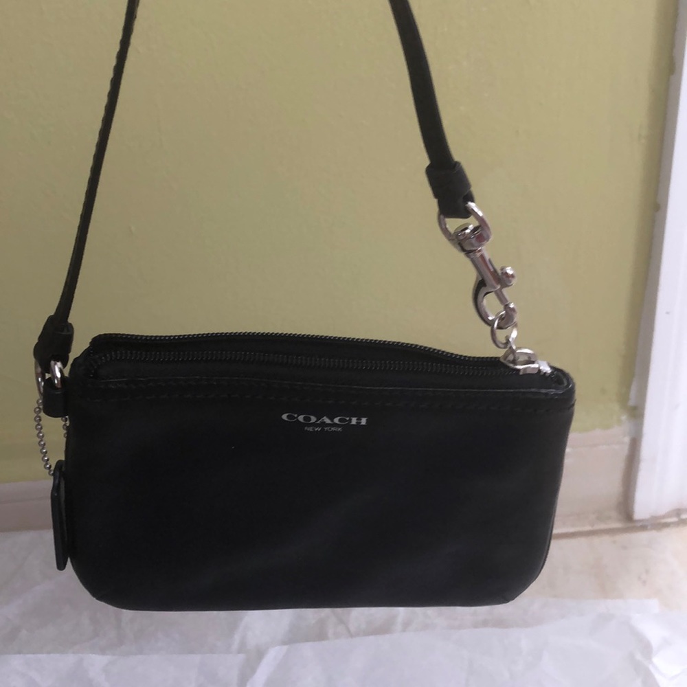 Coach Handbag - Picture 3 of 6